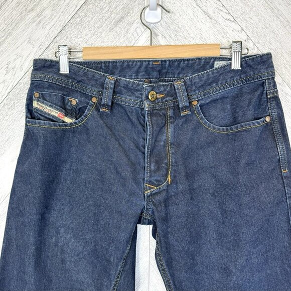 Diesel Larkee Regular Straight Denim Jeans Mens Size 32x30 Button Fly Italy - Picture 2 of 10